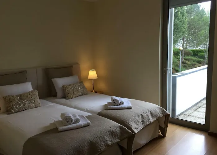 Casa Dos Loureiros *